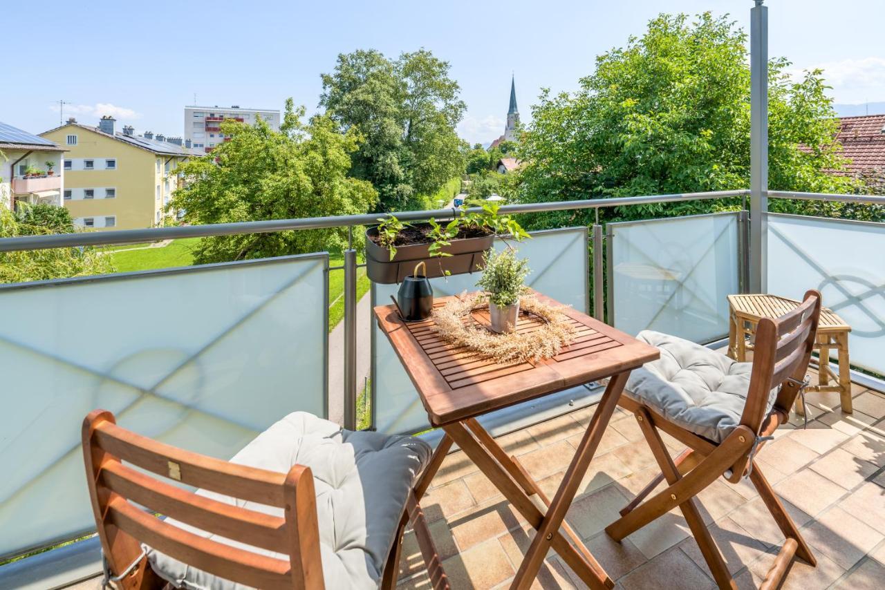 Eg Links-Wunderschoene 70M Grosse 2-Zimmer City Wohnung Naehe Salzburg Фрайлассинг Экстерьер фото
